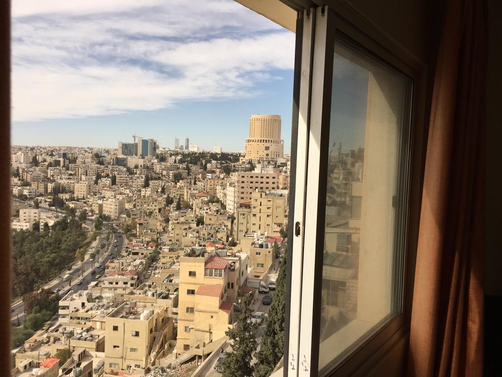 Zaina Plaza Hotel Amman Ruang foto